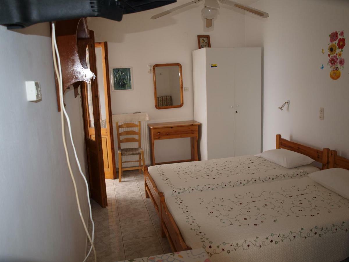 Batika Rooms Artemonas エクステリア 写真